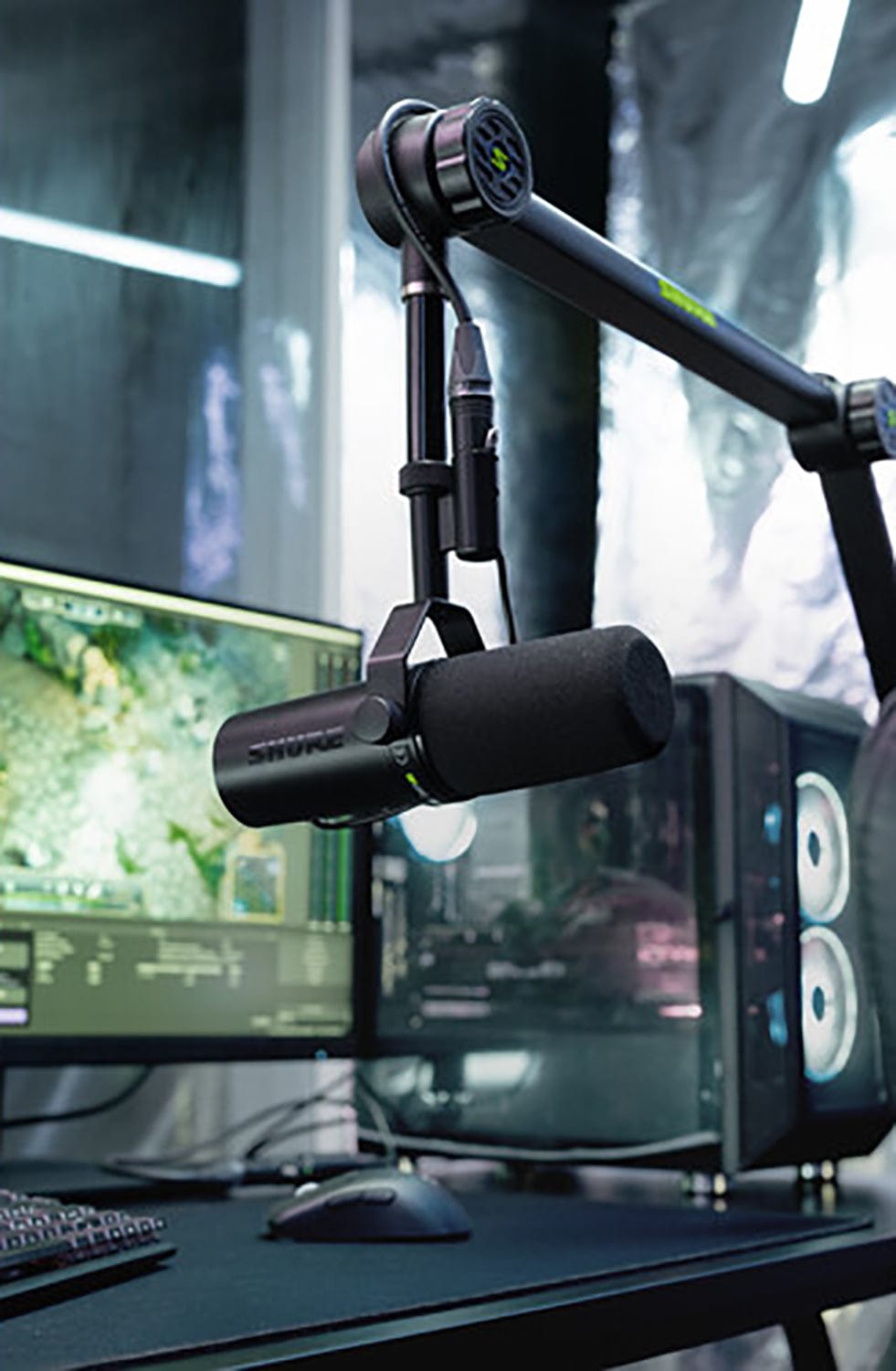Shure SM7dB Dynamic Microphone